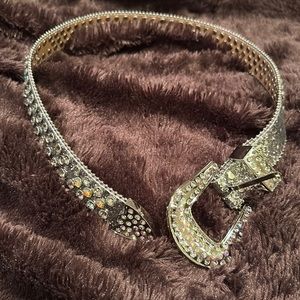 Beautiful brand new belt with iridescent rhinestones